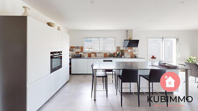 Maison - 120 m² - 5 pièces