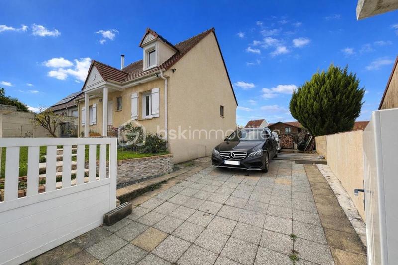 Maison - 115 m² - 5 pièces