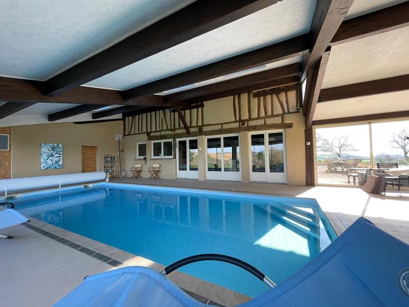 Maison - 508 m² - 9 pièces