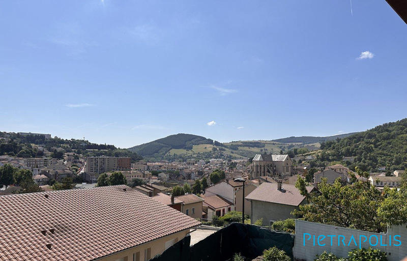 Maison - 180 m² - 5 pièces