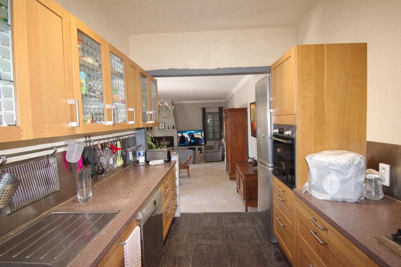 Maison - 363 m² - 12 pièces