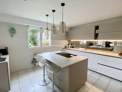 Maison - 137 m² - 6 pièces