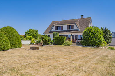 Maison - 261 m² - 7 pièces