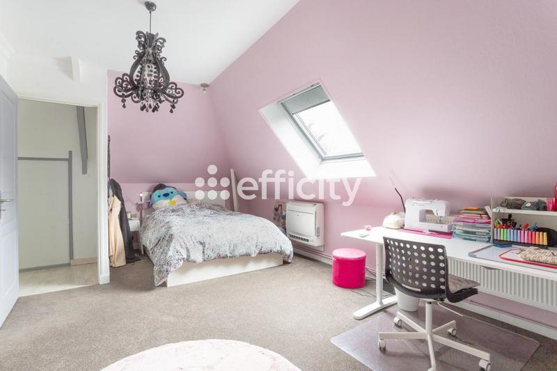 Maison - 298 m² - 7 pièces