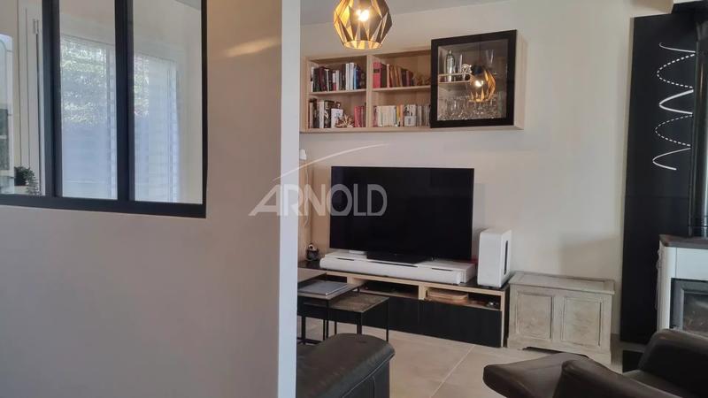 Maison - 99 m² - 5 pièces