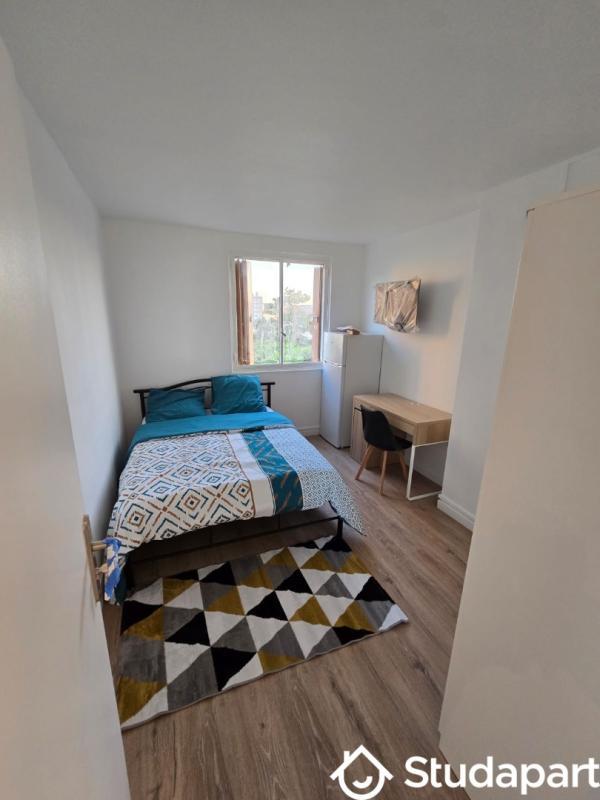 Chambre - 11 m² - 1 pièce