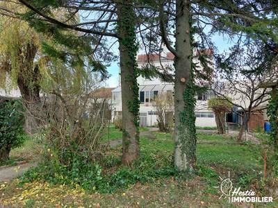 Maison - 149 m² - 16 pièces