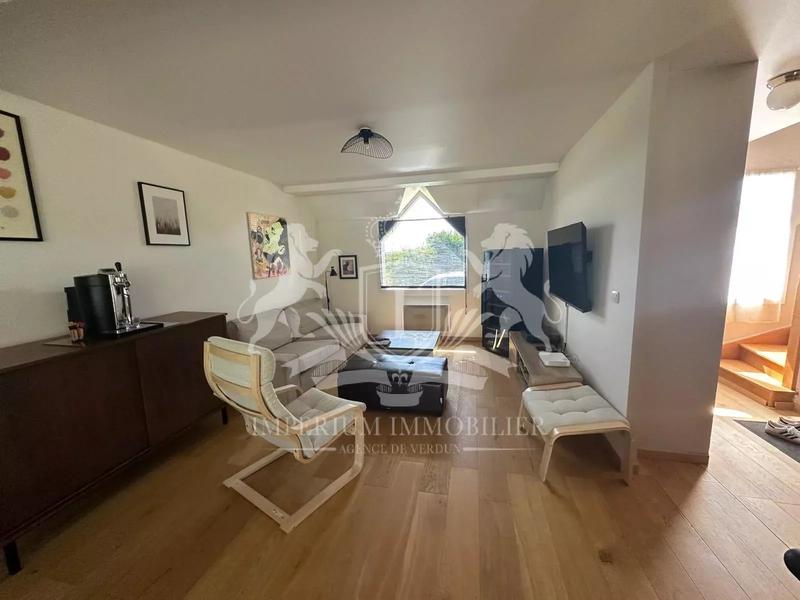 Maison - 112 m² - 8 pièces