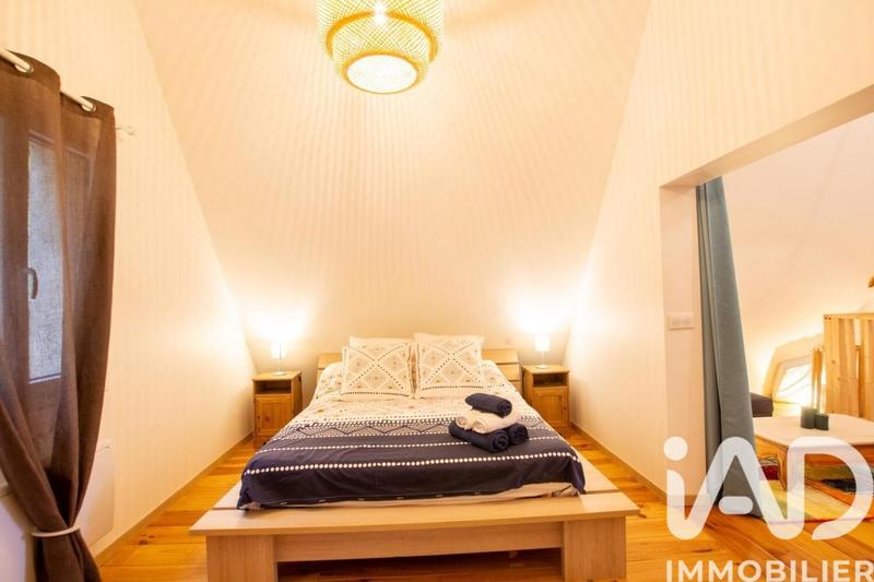 Maison - 265 m² - 13 pièces