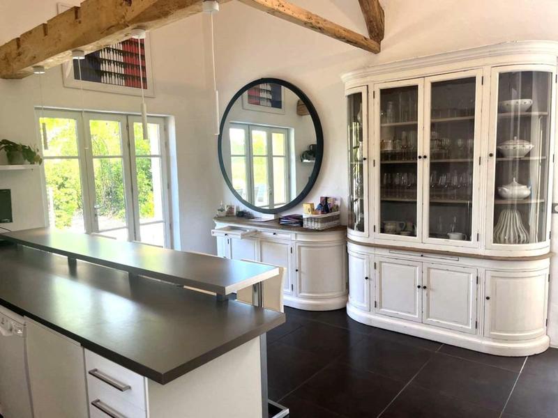 Propriété - 300 m² - 8 pièces