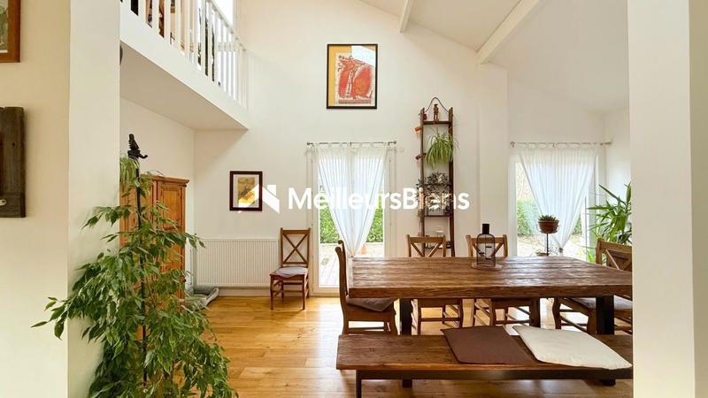 Maison - 165 m² - 7 pièces