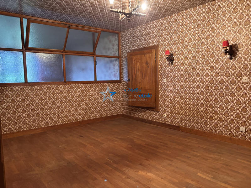 Maison - 193 m² - 8 pièces