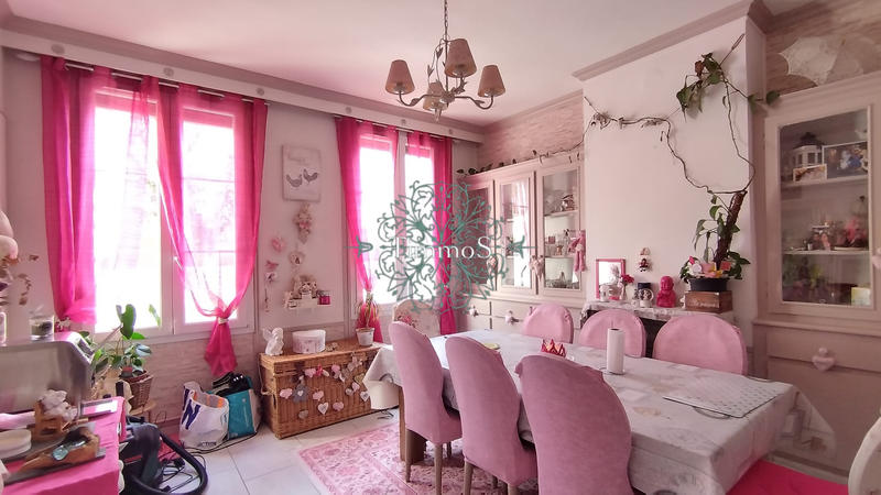 Maison - 147 m² - 6 pièces