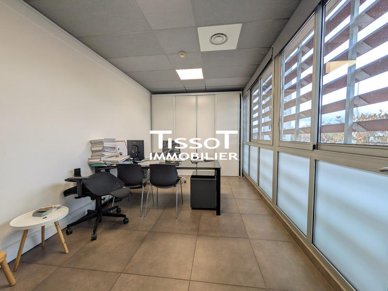 Bureau - 233 m²