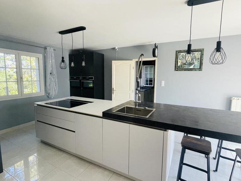 Maison d'architecte - 174 m² - 4 pièces