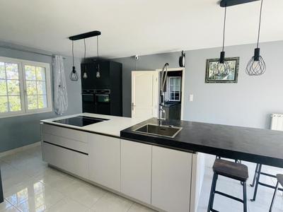 Maison d'architecte - 174 m² - 4 pièces