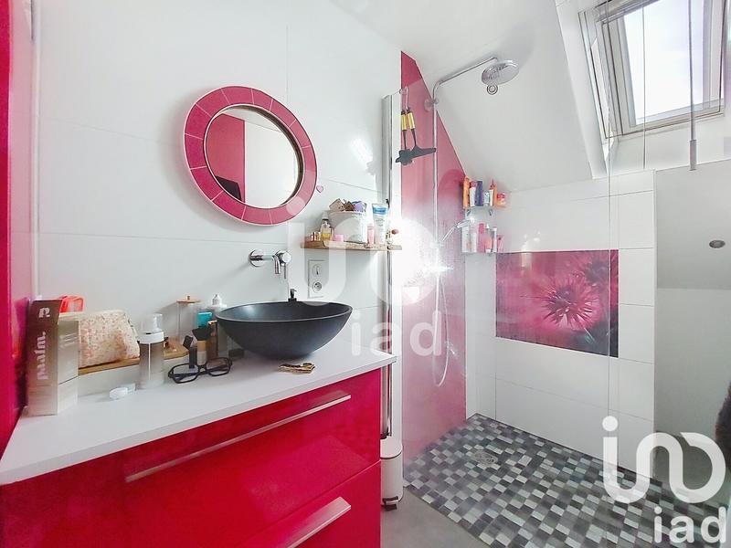 Maison - 200 m² - 9 pièces