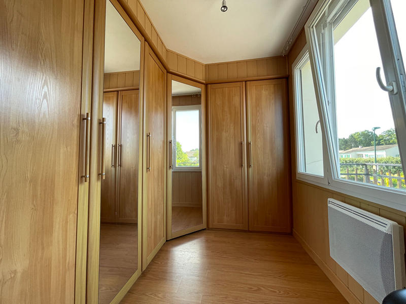 Maison - 185 m² - 7 pièces