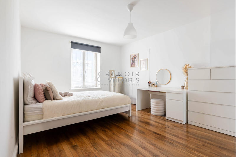 Appartement - 184 m² - 6 pièces