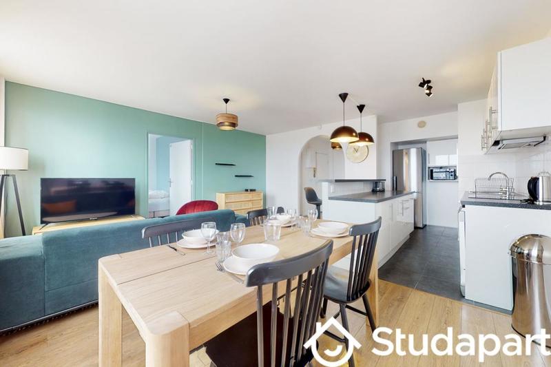 Chambre - 9 m² - 1 pièce