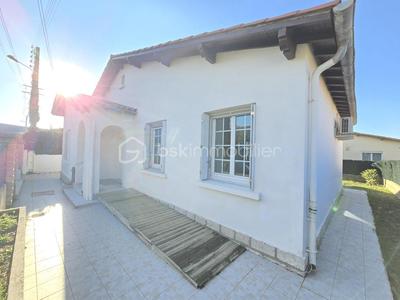 Maison traditionnelle - 103 m² - 5 pièces