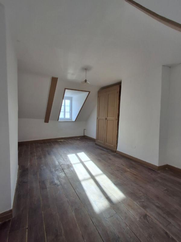 Maison - 280 m² - 10 pièces