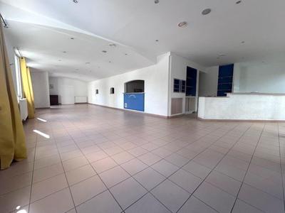 Local commercial - 145 m² - 3 pièces