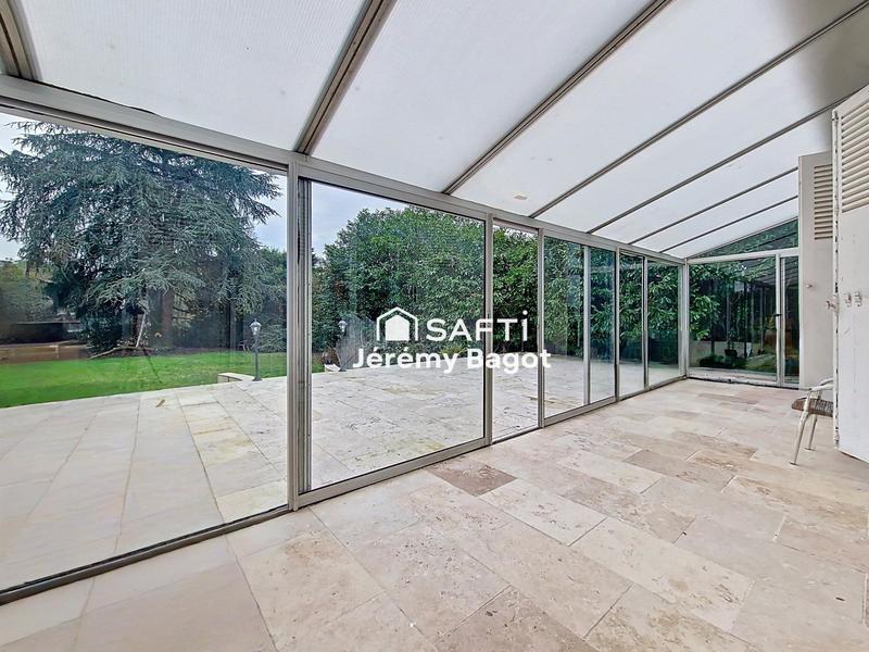 Maison - 135 m² - 6 pièces