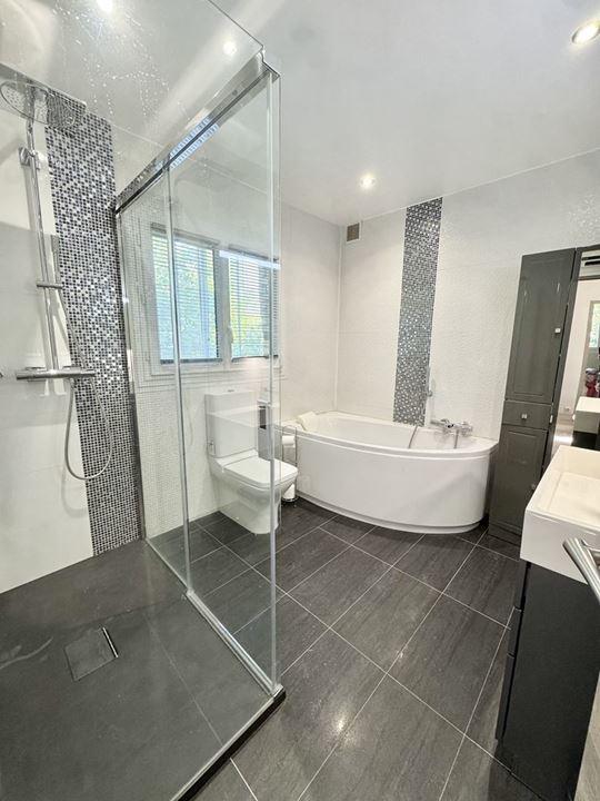 Maison en pierre - 120 m² - 6 pièces