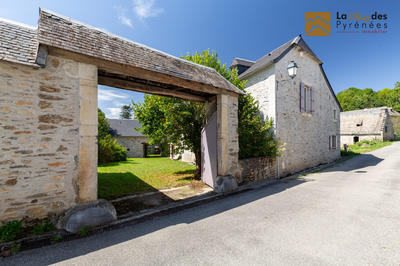 Maison traditionnelle - 190 m² - 5 pièces