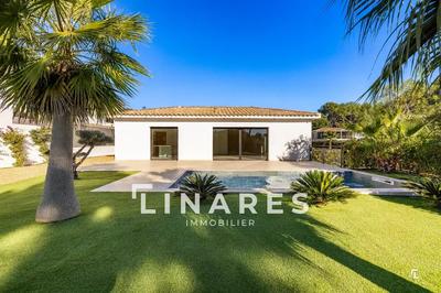 Maison - 234 m² - 7 pièces