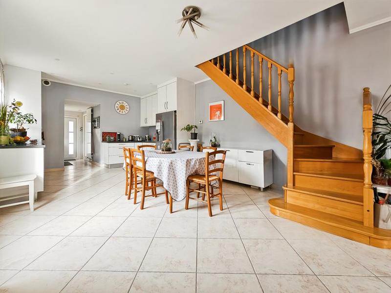 Maison - 91 m² - 4 pièces