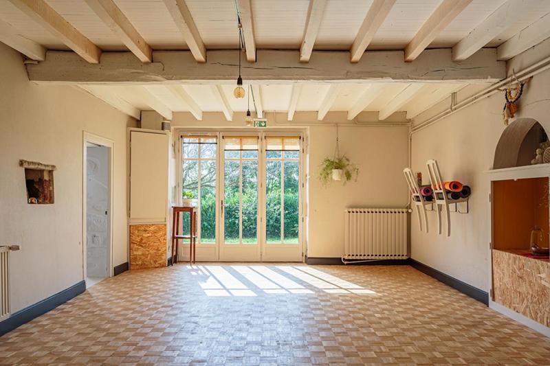 Maison - 426 m² - 13 pièces