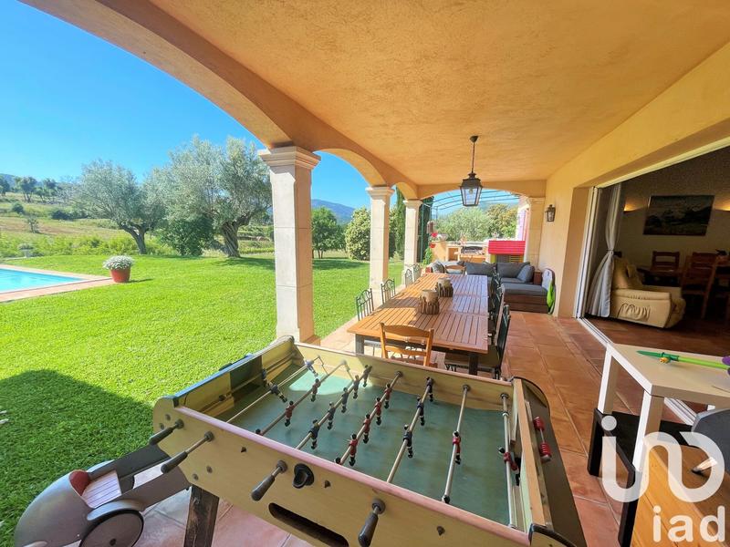 Maison - 200 m² - 5 pièces