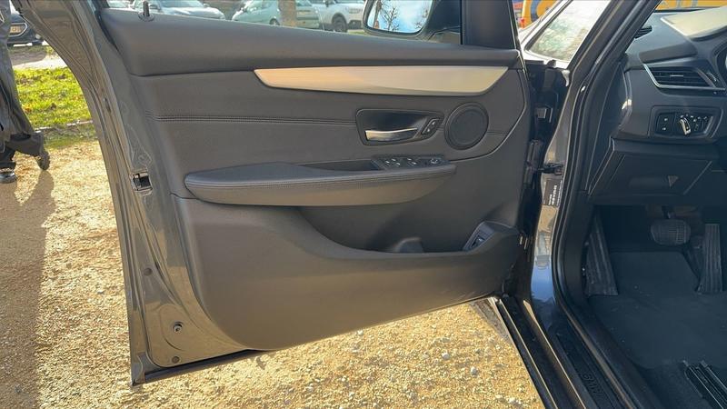 Bmw Serie 2 Active Tourer 220d 190 Bva Business - Automatique Entretien constructeur