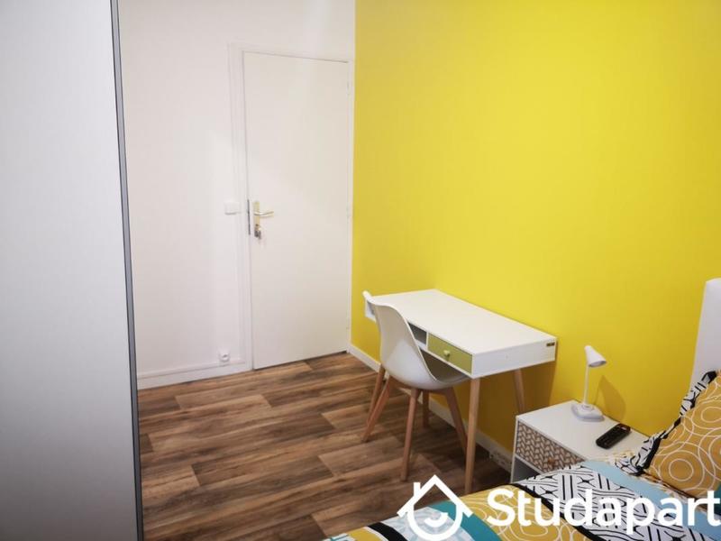 Chambre - 10 m² - 1 pièce