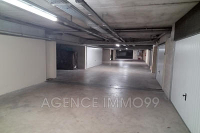 Parking / Garage - 13 m²