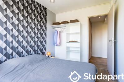 Chambre - 10 m² - 1 pièce
