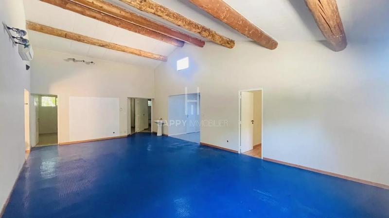 Maison - 185 m² - 8 pièces