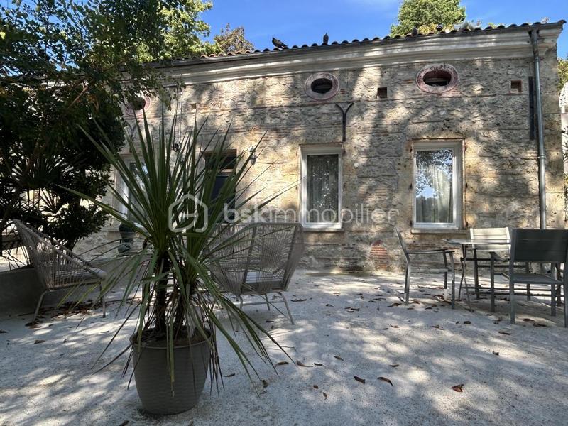 Maison en pierre - 215 m² - 5 pièces