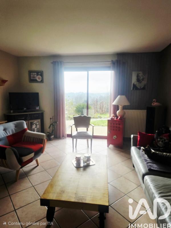 Maison - 137 m² - 8 pièces