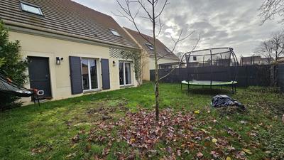 Maison - 95 m² - 4 pièces