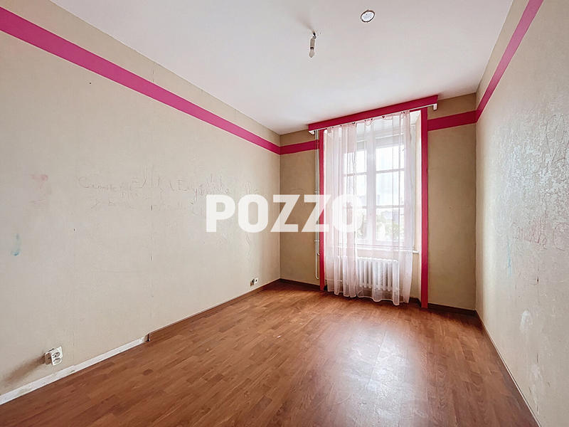 Maison - 265 m² - 8 pièces
