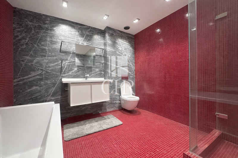 Appartement - 136 m² - 4 pièces