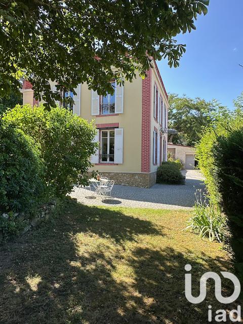 Maison - 187 m² - 8 pièces