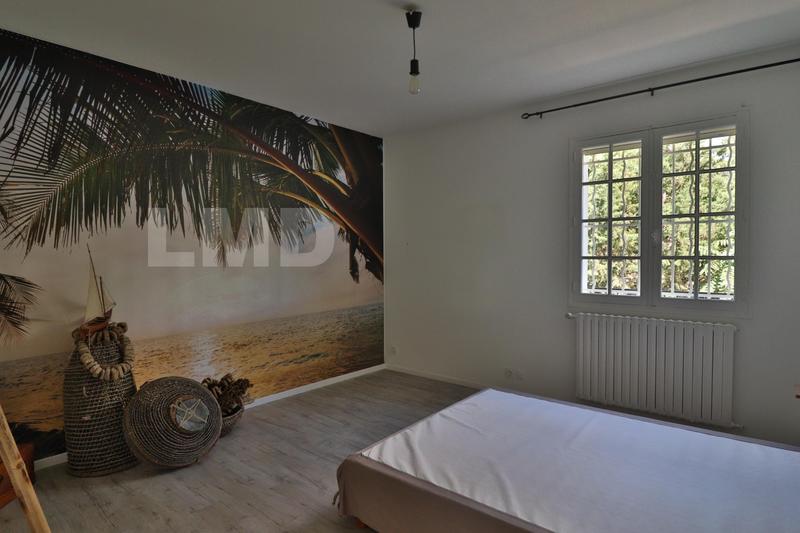 Maison traditionnelle - 205 m² - 6 pièces