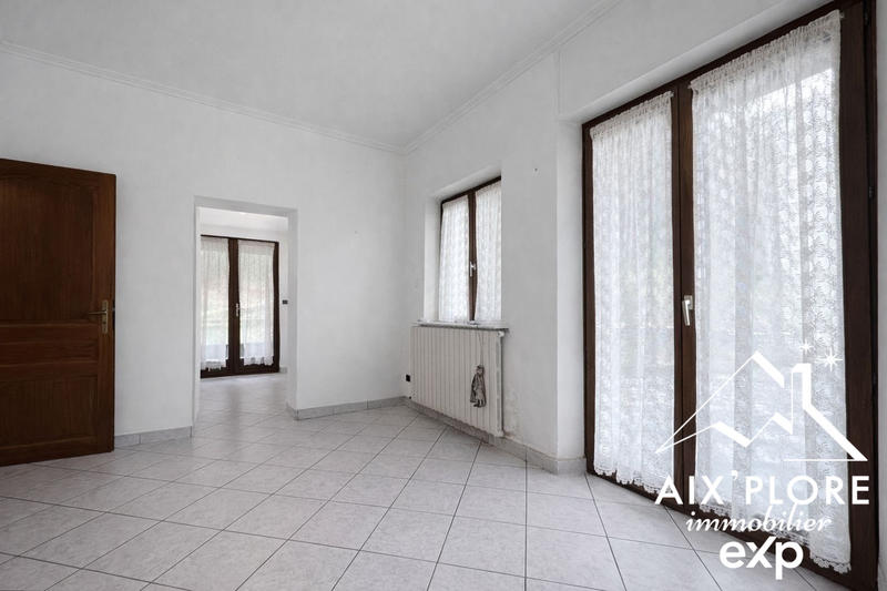 Appartement - 81 m² - 3 pièces