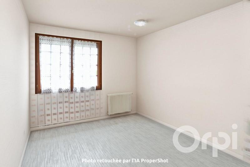 Maison - 92 m² - 5 pièces