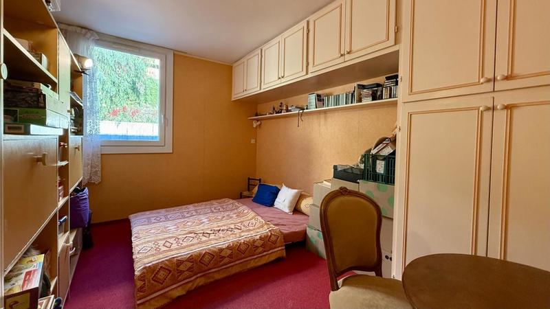 Appartement - 99 m² - 5 pièces