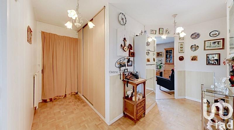 Appartement - 104 m² - 5 pièces